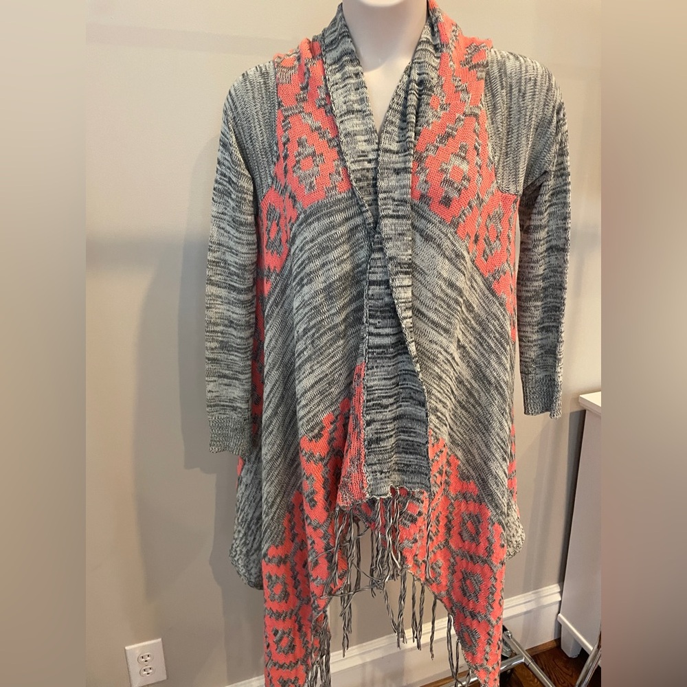 B4 Coral and Grey Cardigan Wrap. Fits all sizes. In EUC.